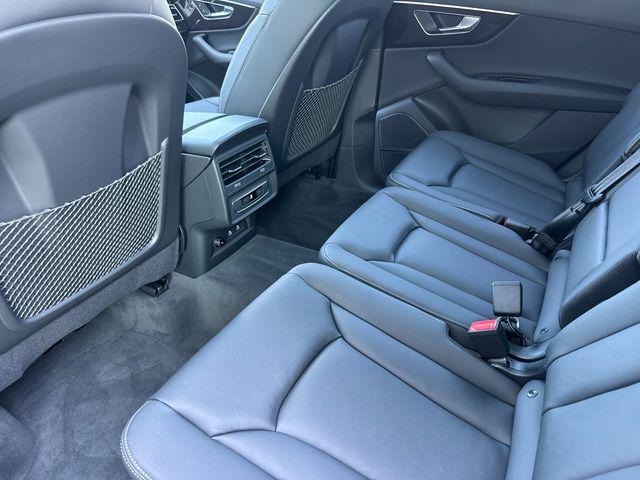 2026 Audi Q7 Premium 45 TFSI quattro tiptronic