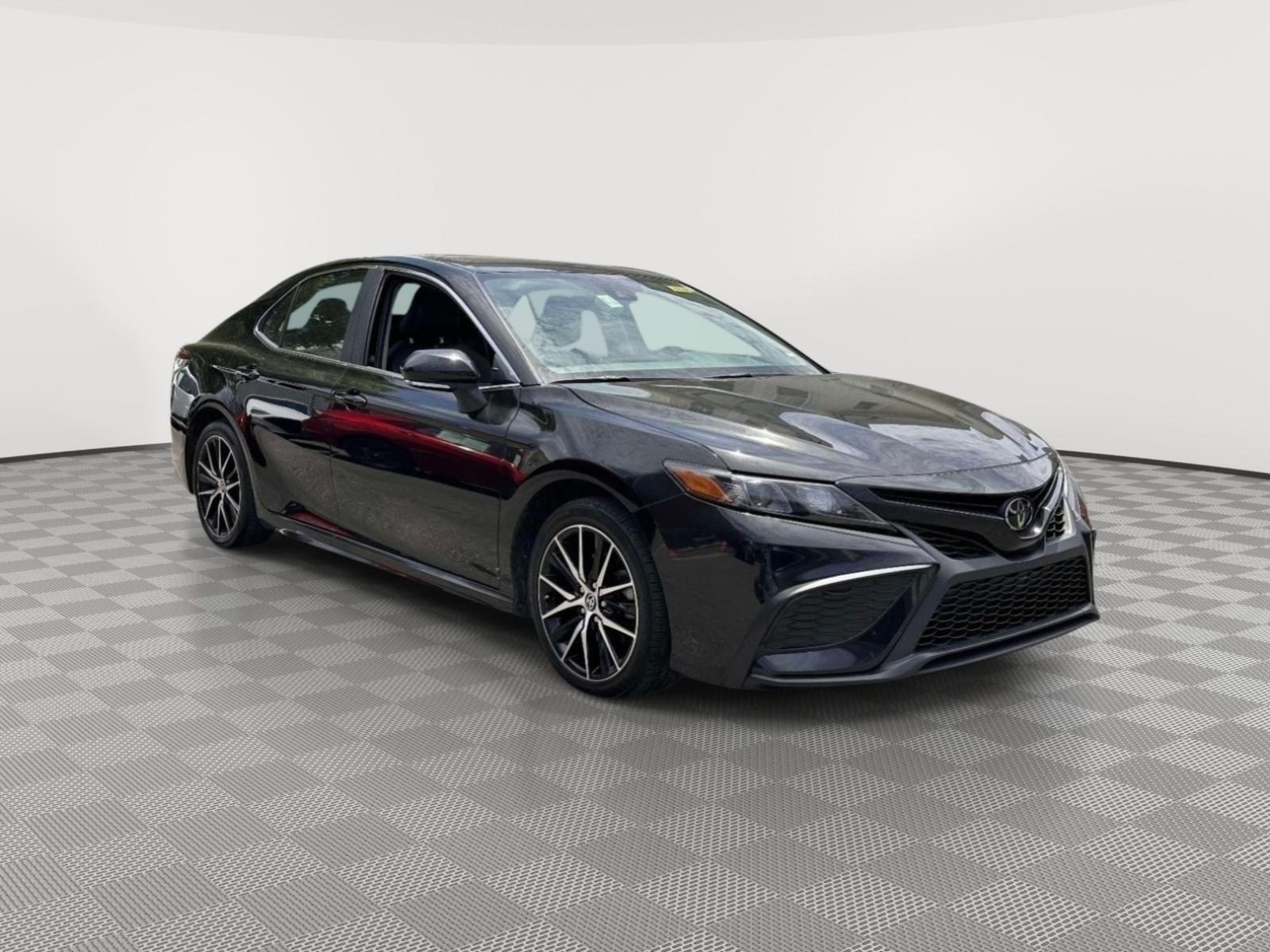 Midnight Black Metallic 2024 Toyota Camry Sedan Front-Wheel Drive Automatic
