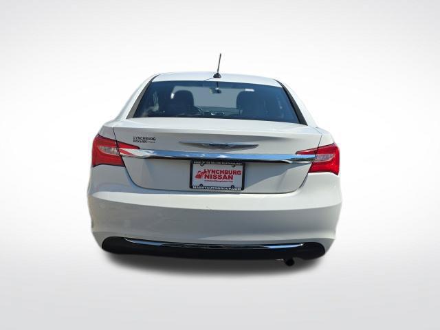 2014 Chrysler 200 LX