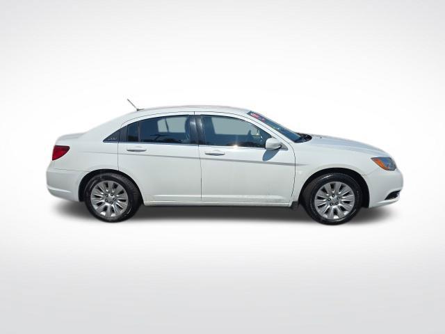 2014 Chrysler 200 LX