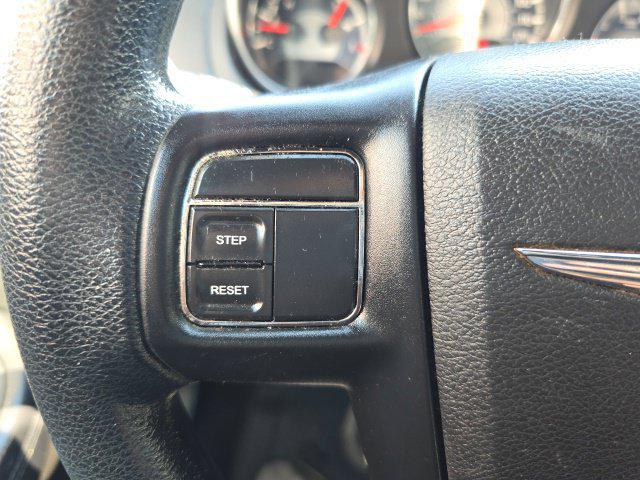 2014 Chrysler 200 LX