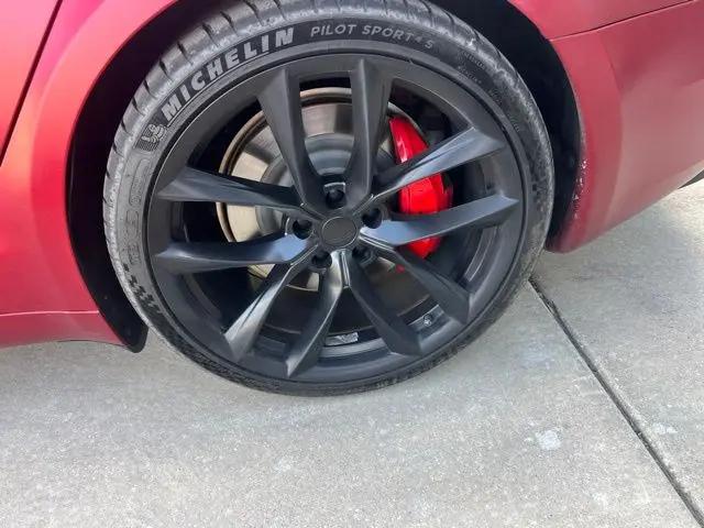2024 Tesla Model S Plaid Tri Motor All-Wheel Drive