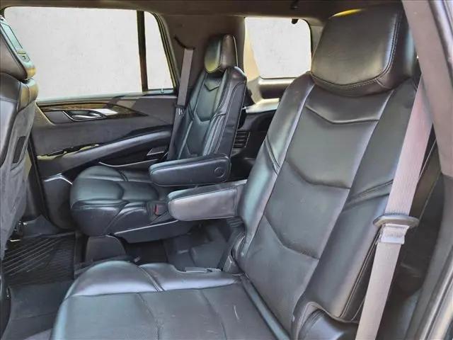 2019 Cadillac Escalade Platinum