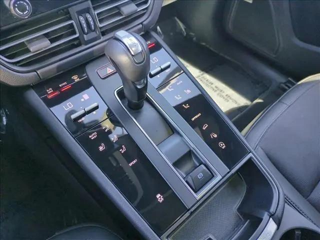 2024 Porsche Macan T