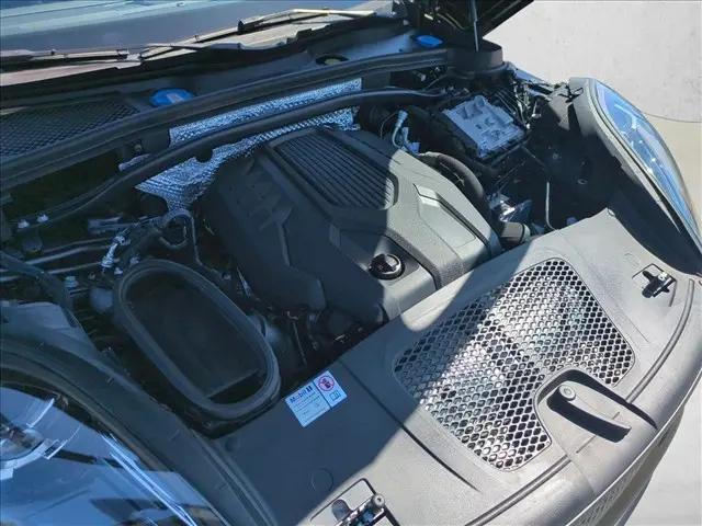 2024 Porsche Macan T