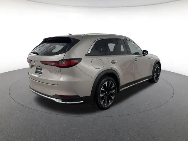 2024 Mazda X-90 Premium Plus