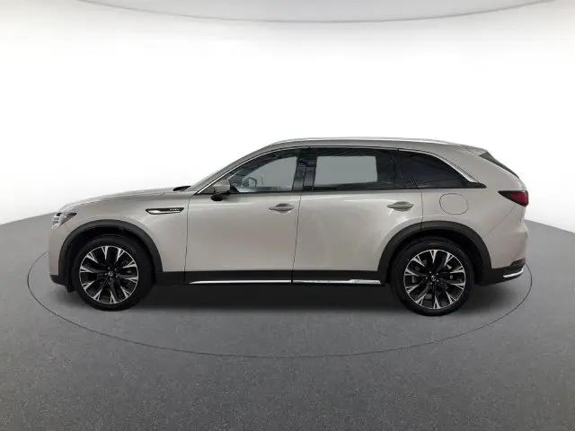 2024 Mazda X-90 Premium Plus