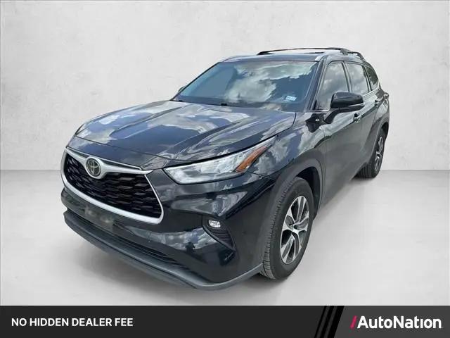 2020 Toyota Highlander XLE for sale in Lewisville, TX