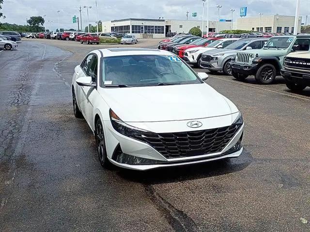 2022 Hyundai Elantra Hybrid Limited for sale in Tipp City, OH
