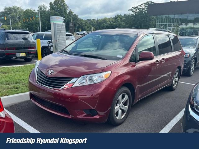 2014 Toyota Sienna LE for sale in KINGSPORT, TN