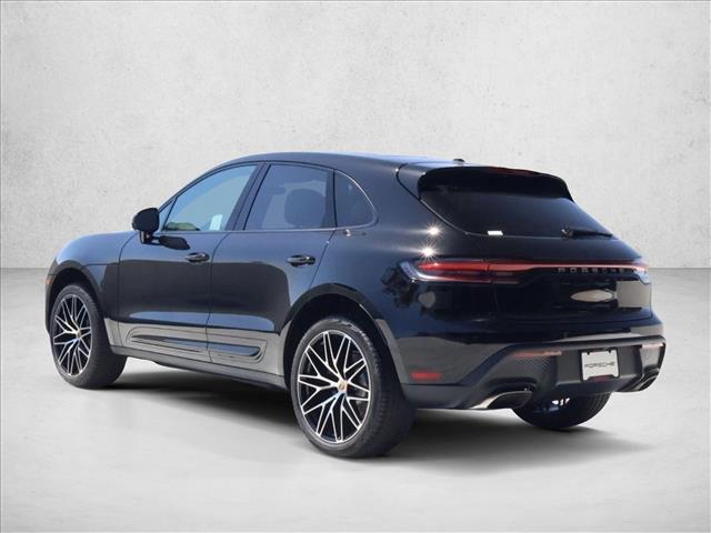 2026 Porsche Macan AWD