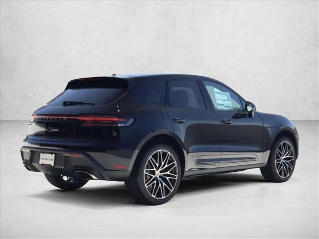 2026 Porsche Macan AWD
