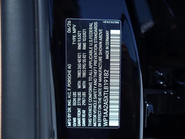 2026 Porsche Macan AWD