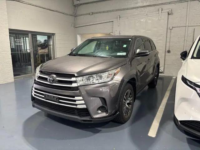 2019 Toyota Highlander LE for sale in Englewood, NJ
