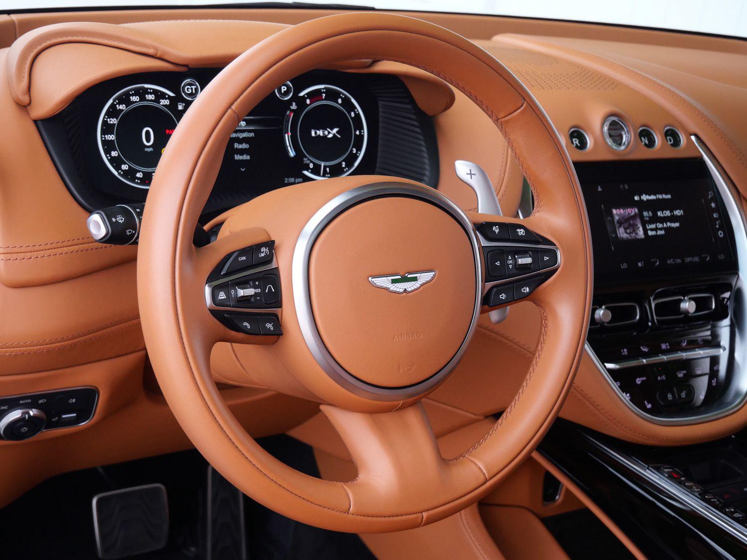 2023 Aston Martin DBX Base - Photo 6