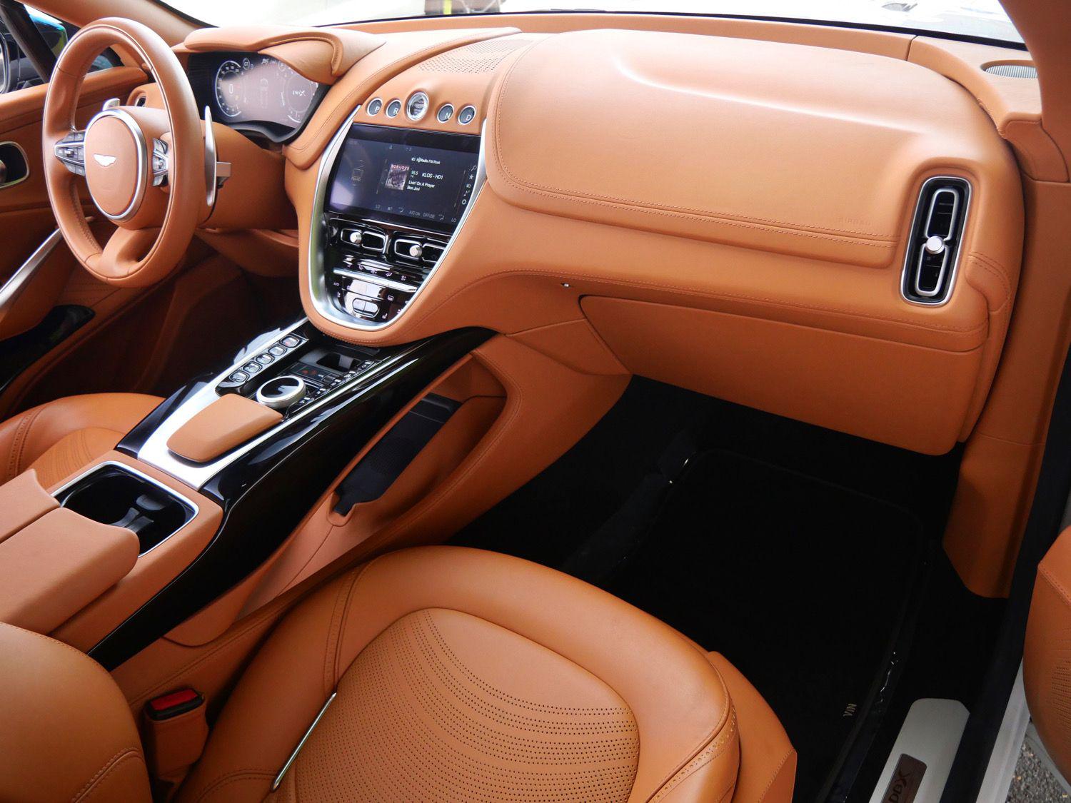 2023 Aston Martin DBX Base - Photo 12