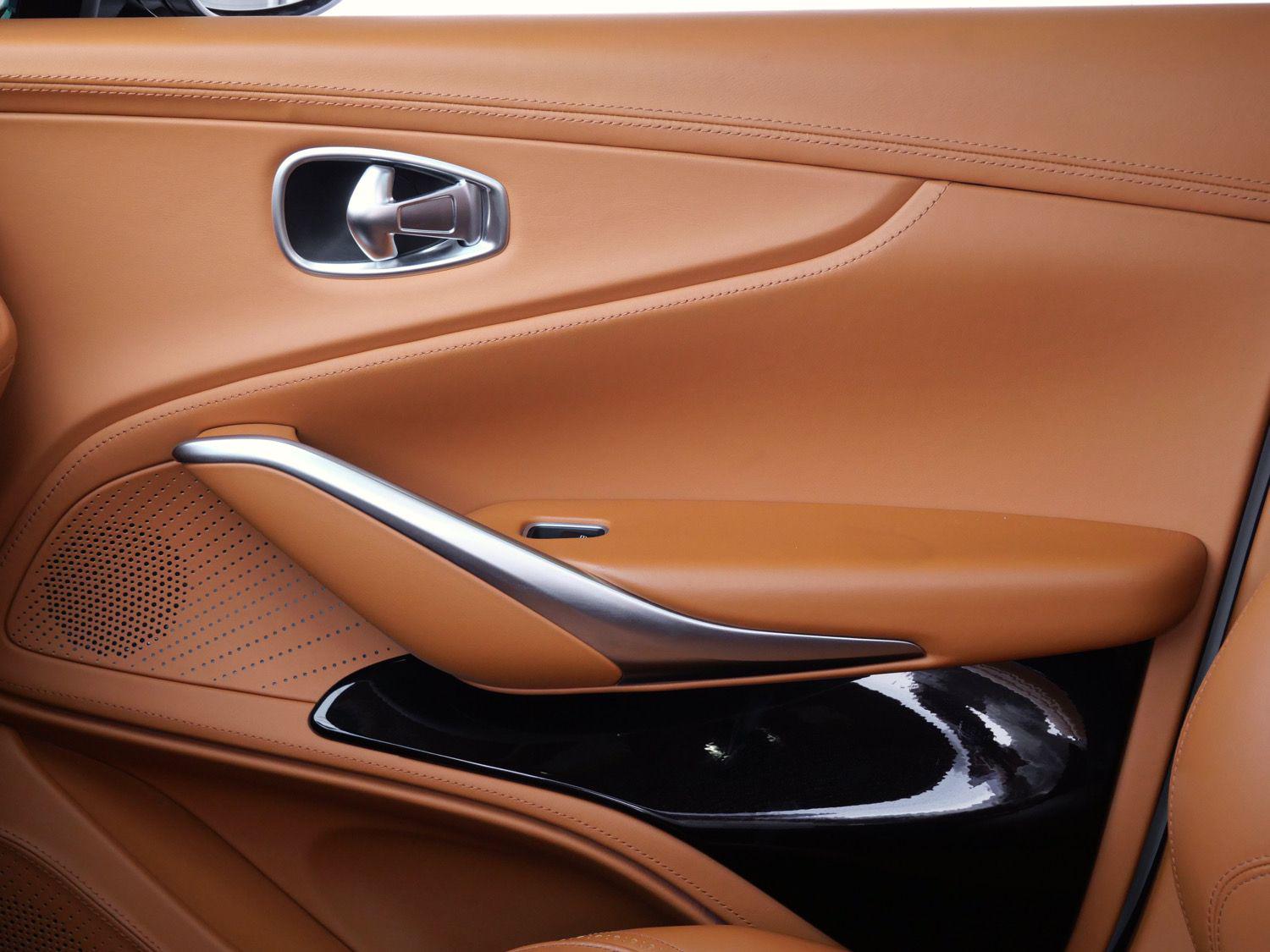 2023 Aston Martin DBX Base - Photo 14