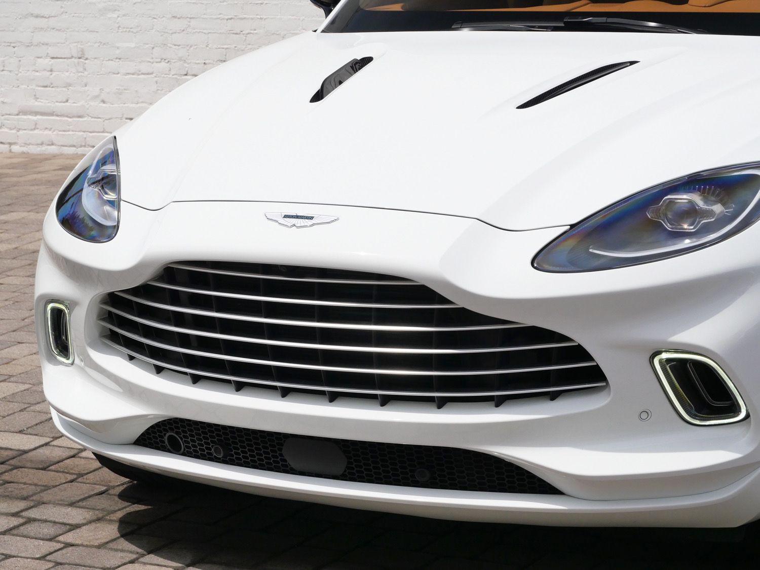 2023 Aston Martin DBX Base - Photo 24