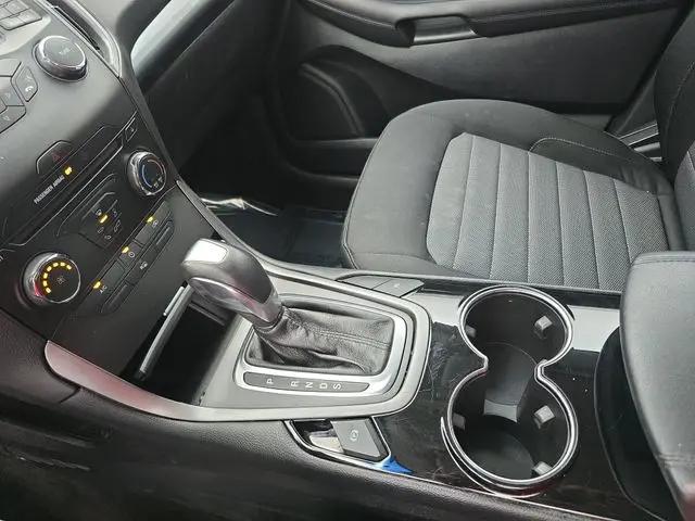 2018 Ford Edge SE