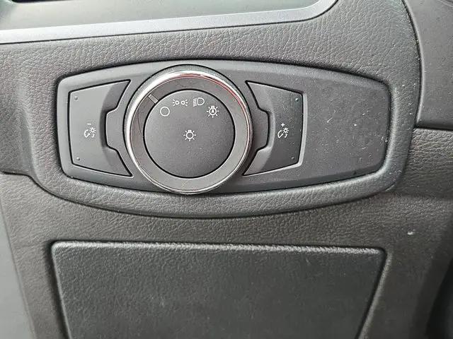 2018 Ford Edge SE