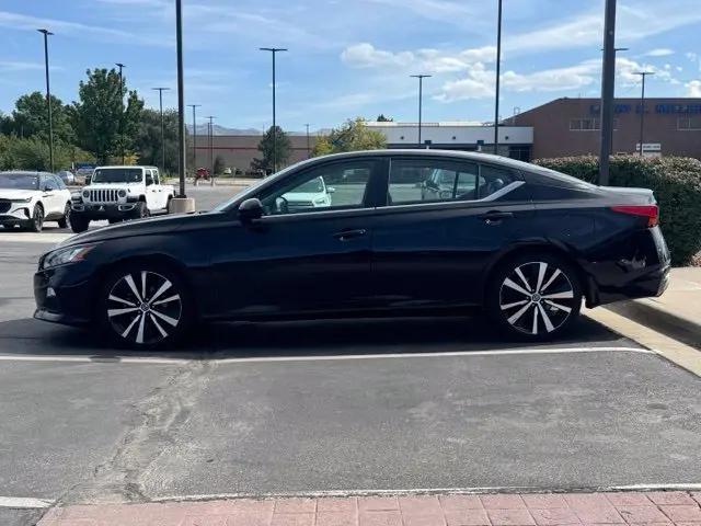 2022 Nissan Altima SR FWD