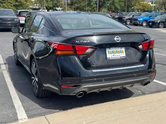 2022 Nissan Altima SR FWD