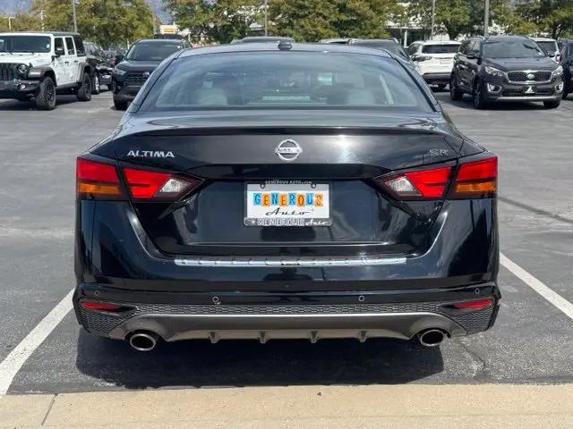2022 Nissan Altima SR FWD