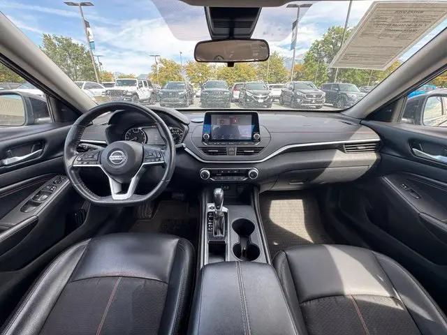 2022 Nissan Altima SR FWD