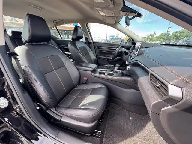 2022 Nissan Altima SR FWD