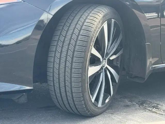 2022 Nissan Altima SR FWD