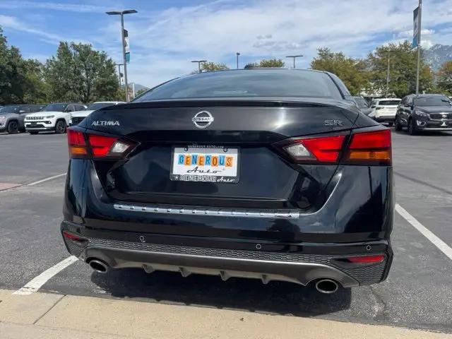 2022 Nissan Altima SR FWD