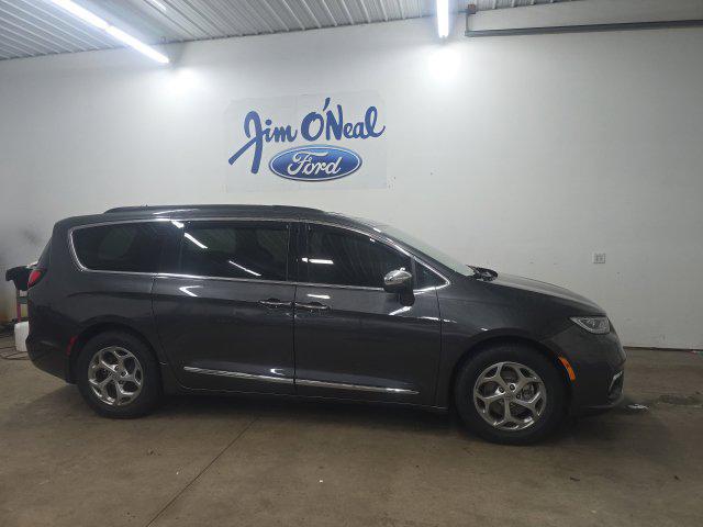2022 Chrysler Pacifica Limited for sale in Sellersburg, IN