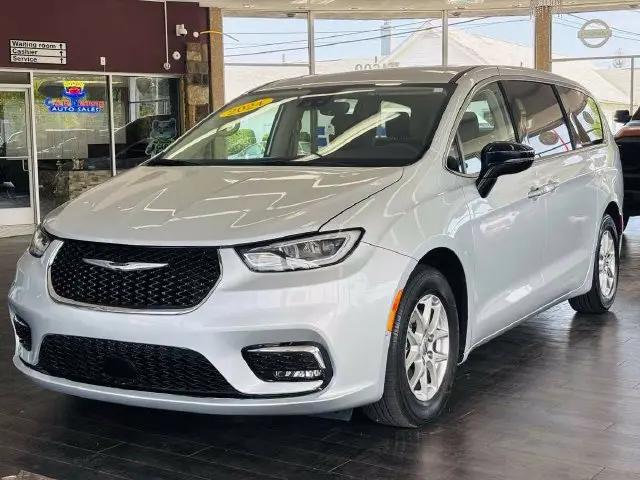 2024 Chrysler Pacifica Touring L