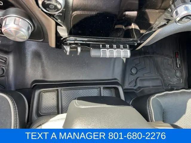 2019 Ram 1500 Laramie Crew Cab 4x4 57 Box