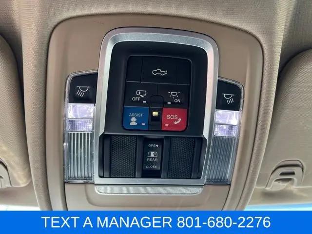 2019 Ram 1500 Laramie Crew Cab 4x4 57 Box