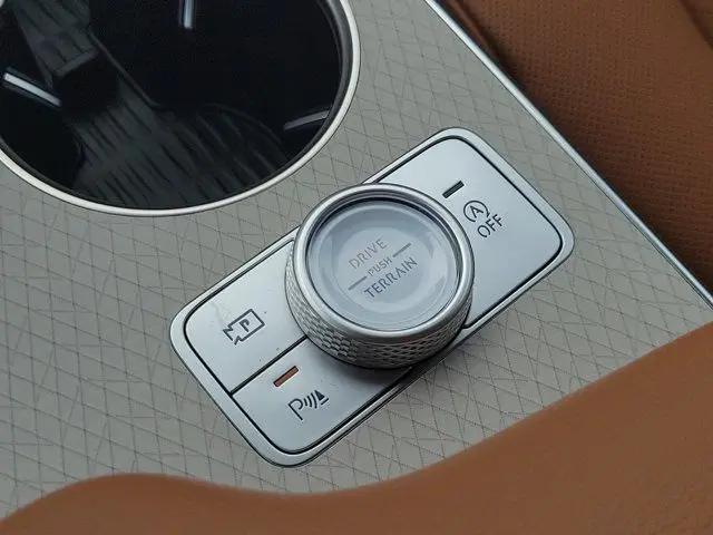 2027 Genesis GV80 2.5T Prestige