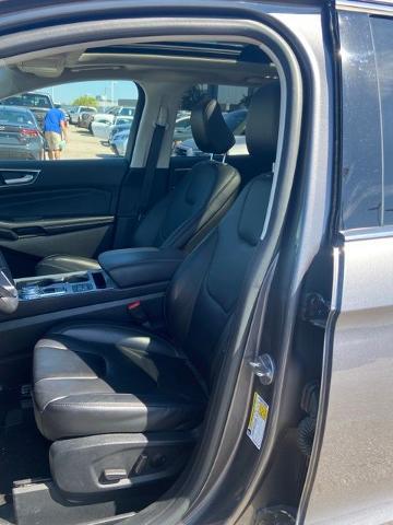 2021 Ford Edge Titanium