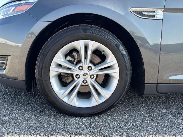 2015 Ford Taurus SEL
