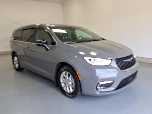 2025 Chrysler Pacifica Select for sale in Decatur, AL