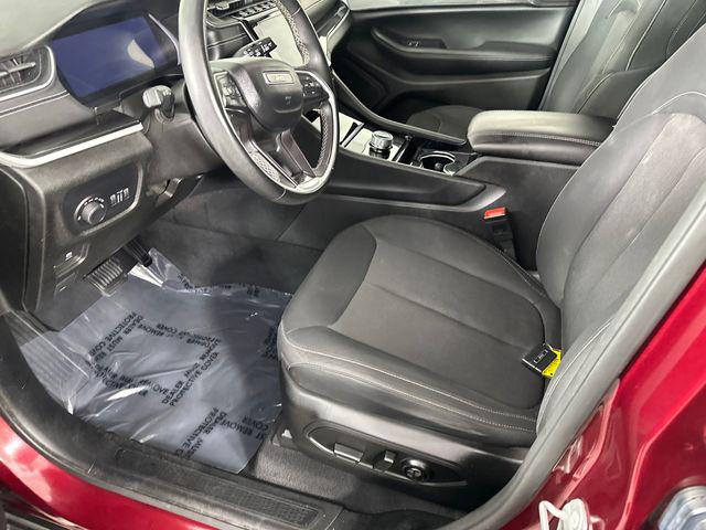 2023 Jeep Grand Cherokee Laredo 4x4 2023 Jeep Grand Cherokee Laredo 4x4