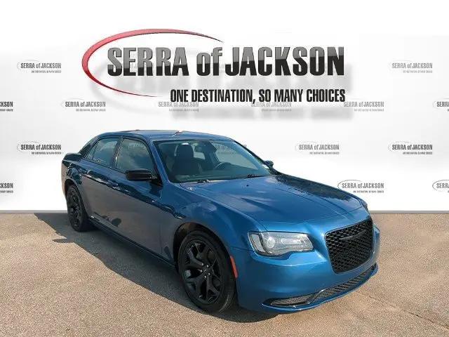 2022 Chrysler 300 Touring