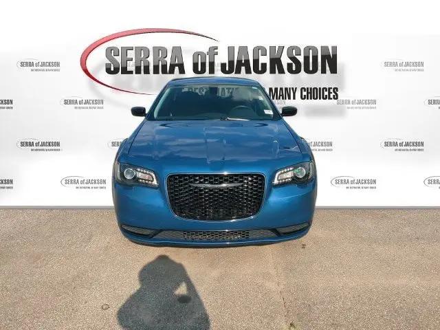 2022 Chrysler 300 Touring