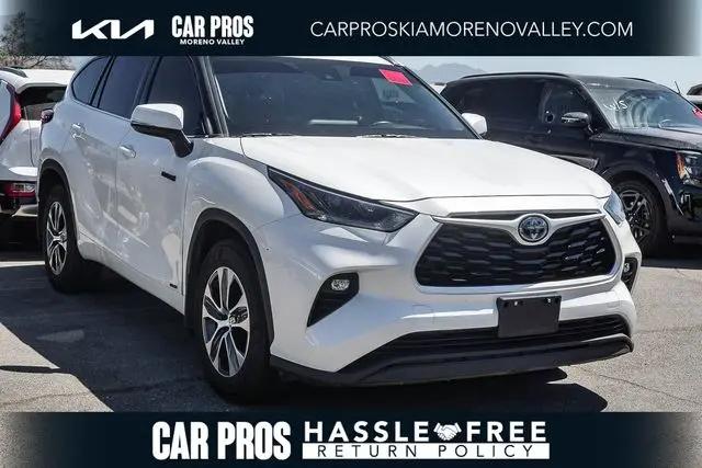 2021 Toyota Highlander Hybrid XLE for sale in Moreno Valley, CA