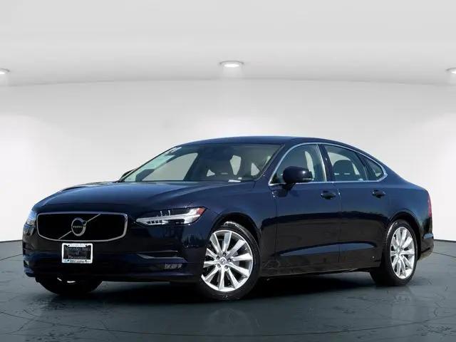 2017 Volvo S90 T6 Momentum