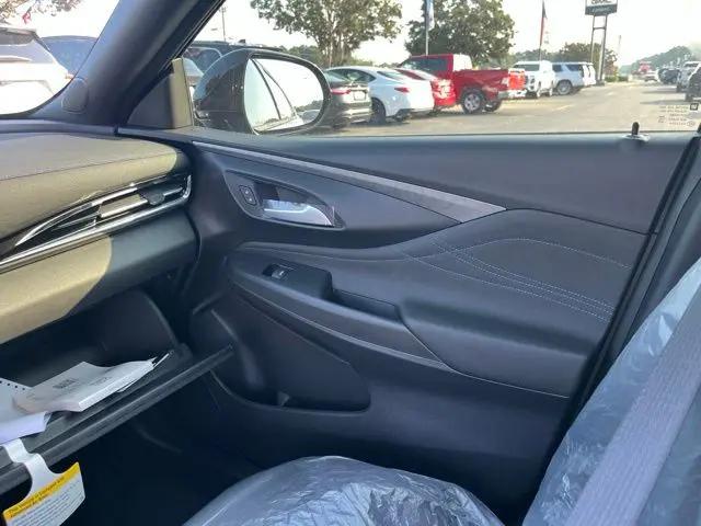 2026 Buick NV Sport Touring FWD