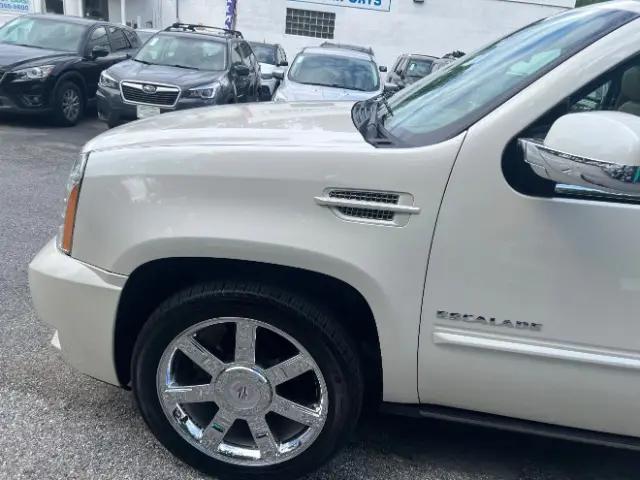 2012 Cadillac Escalade Premium