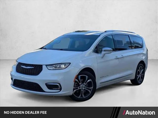 2022 Chrysler Pacifica Pinnacle AWD for sale in North Canton, OH