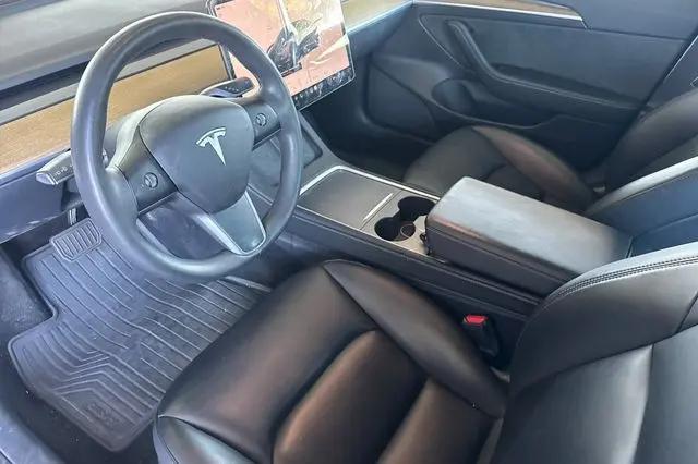 2023 Tesla Model 3 Rear-Wheel Drive