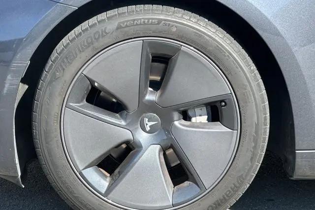 2023 Tesla Model 3 Rear-Wheel Drive
