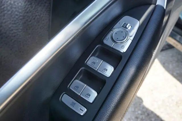 2025 Genesis G70 2.5T RWD